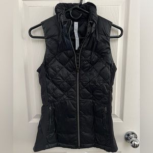NWOT Lululemon Down Puffer Vest - Black, Size 4